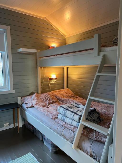 Idyllisk Minihus I Landlige Omgivelser - Med 5 Sengeplasser Og Parkering Asen Exterior photo